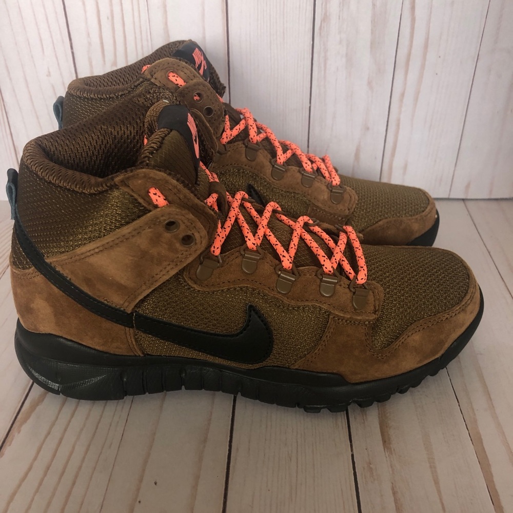 Men’s Nike SB Dunk High Boots 536182-203 size 8 - Picture 4 of 6